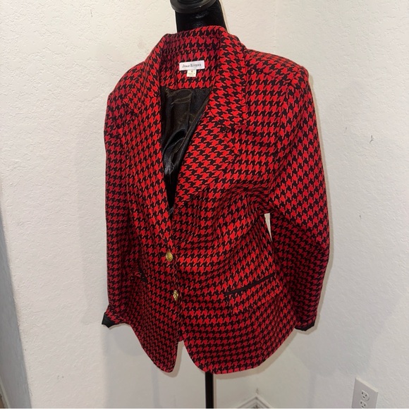 Joan Rivers Red & Black Houndstooth Blazer with Gold Buttons - Picture 6 of 8
